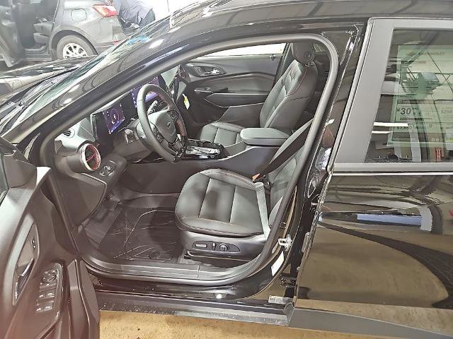 New 2026 Chevrolet Trax RS w/ Driver Confidence Package image 11