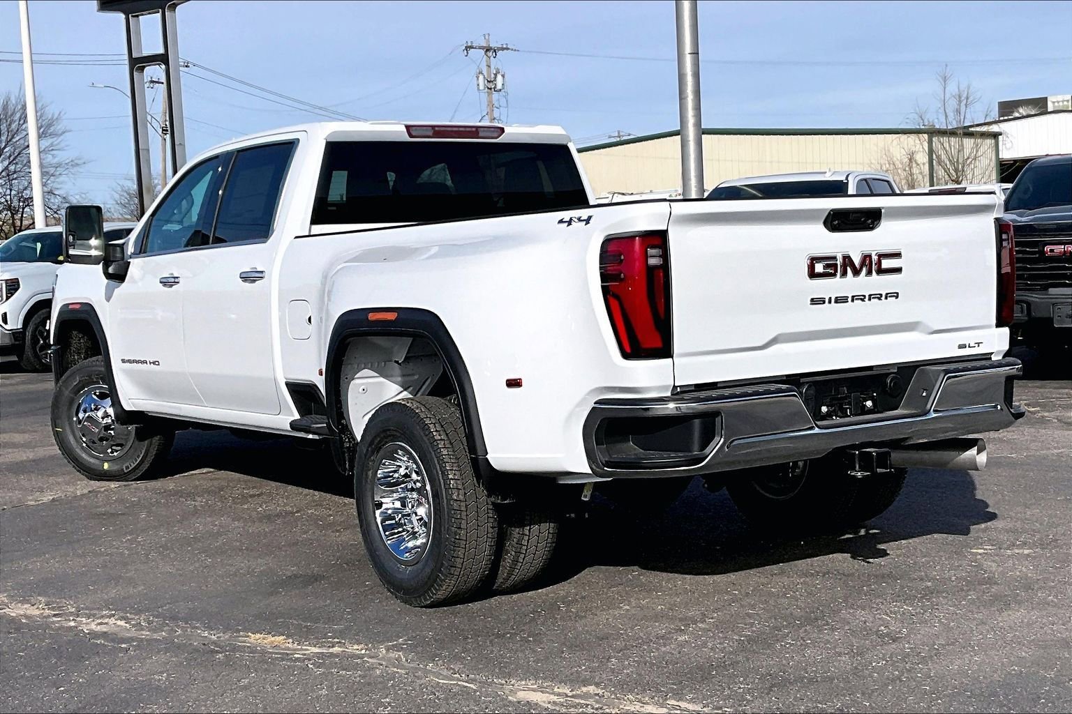 New 2026 GMC Sierra 3500 SLT w/ SLT Convenience Package AWD/4WD image 3