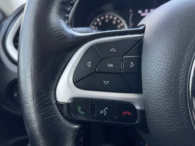Used 2018 Jeep Renegade Latitude w/ Cold Weather Group AWD/4WD image 26