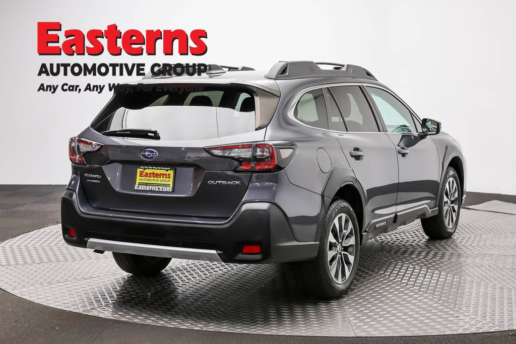 Used 2023 Subaru Outback Limited AWD/4WD image 6
