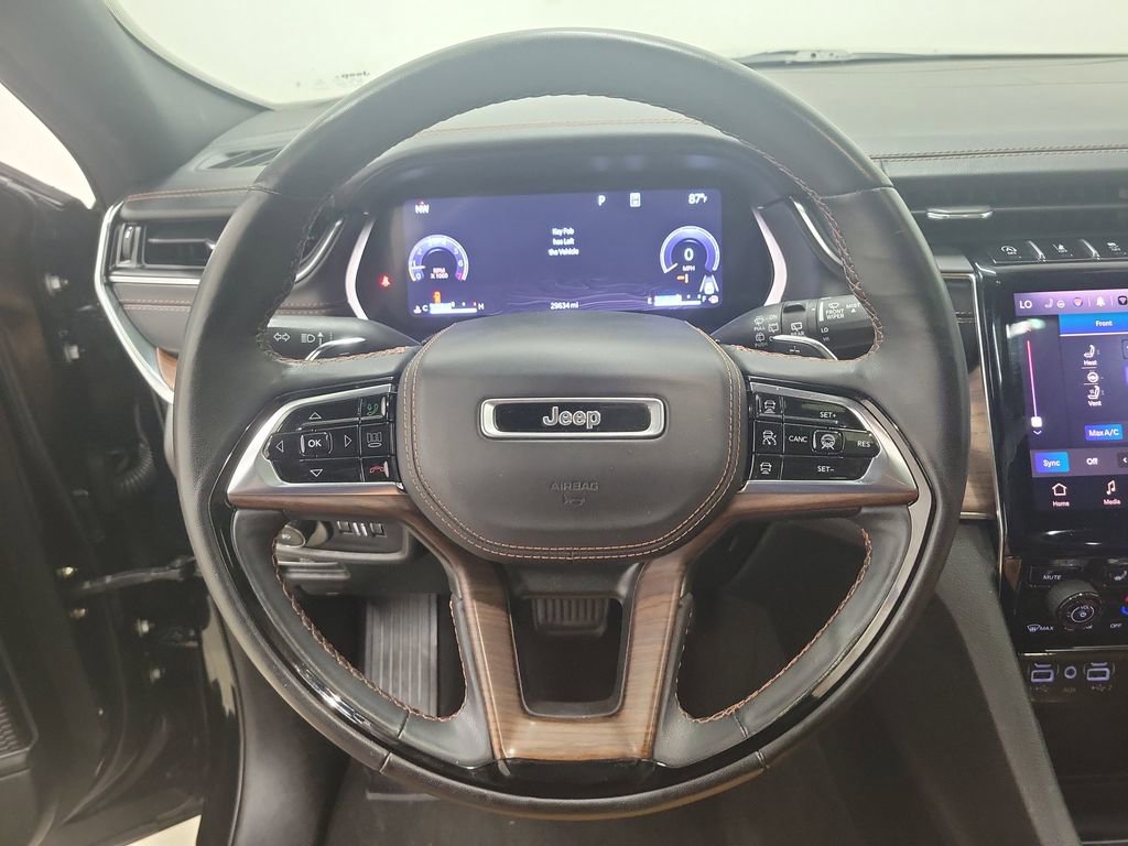 Used 2023 Jeep Grand Cherokee L Summit image 25