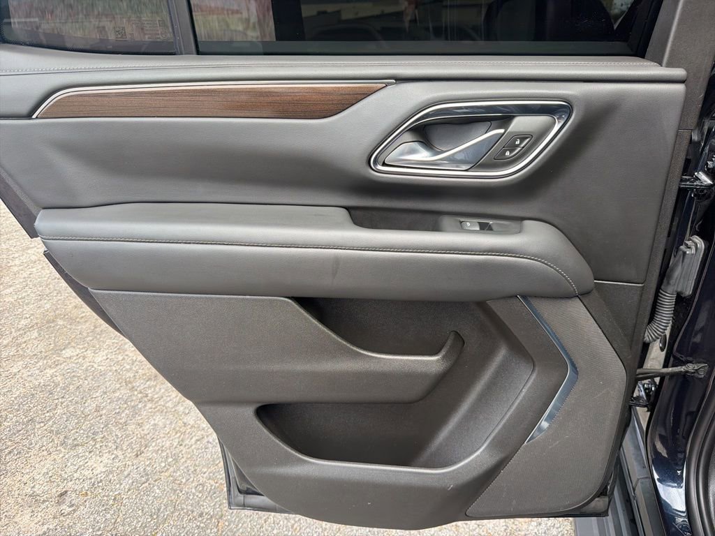 Used 2023 GMC Yukon SLE w/ Max Trailering Package image 24