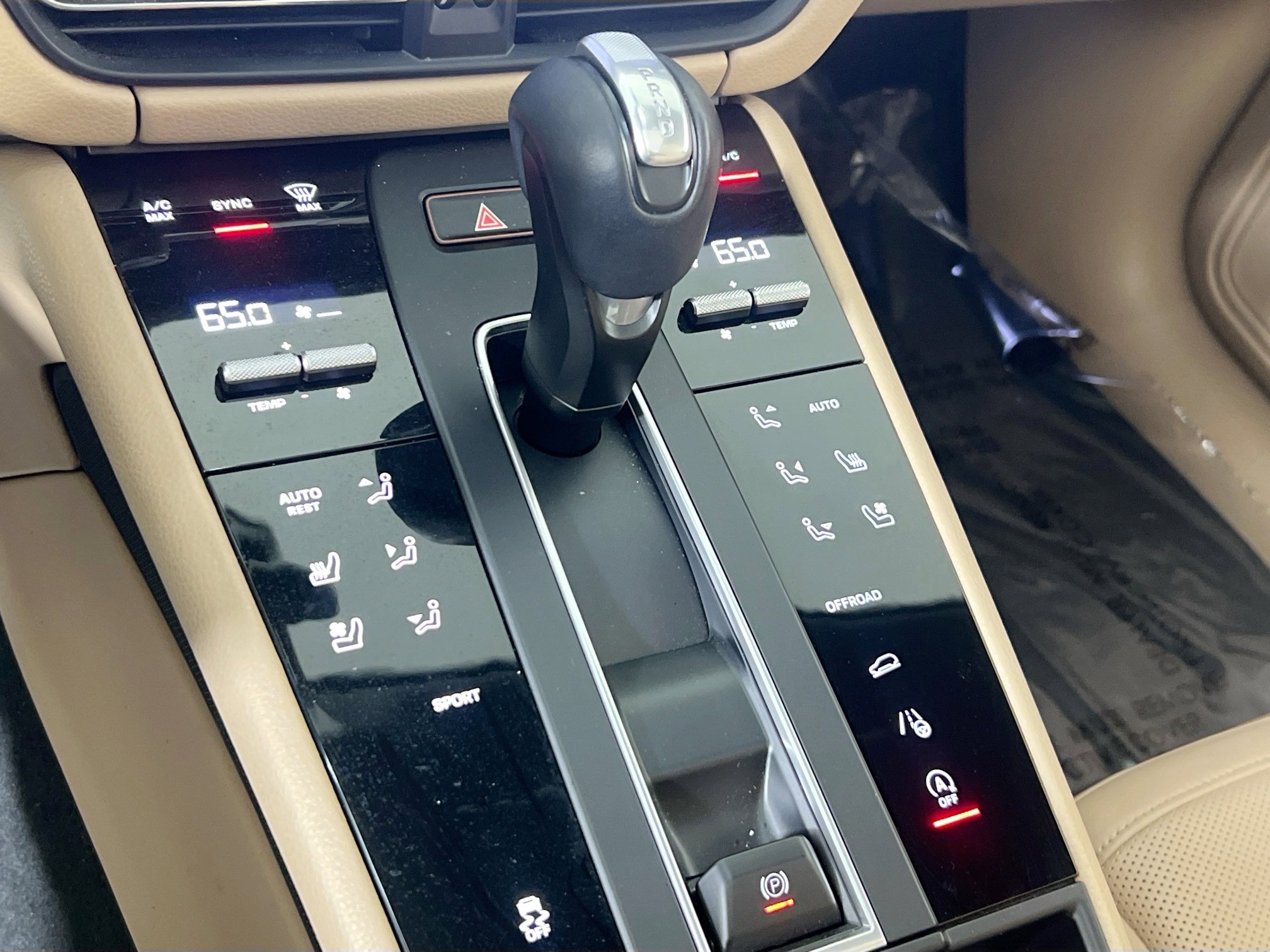 Used 2022 Porsche Macan image 17