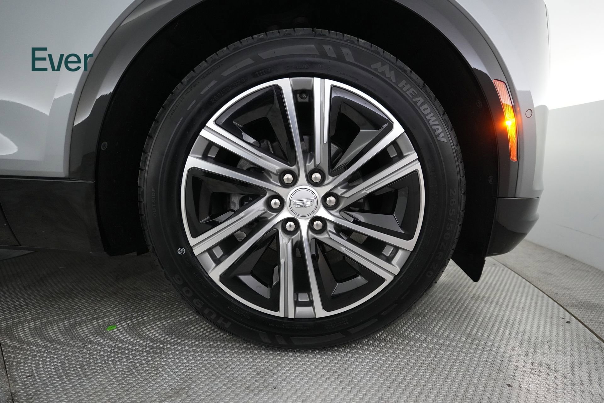 Used 2024 Cadillac Lyriq Luxury RWD image 20