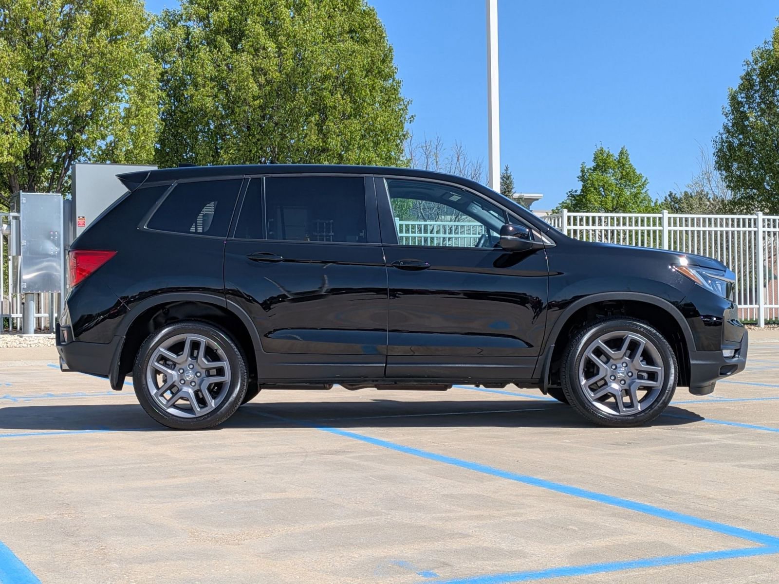 Certified 2023 Honda Passport EX-L image 6