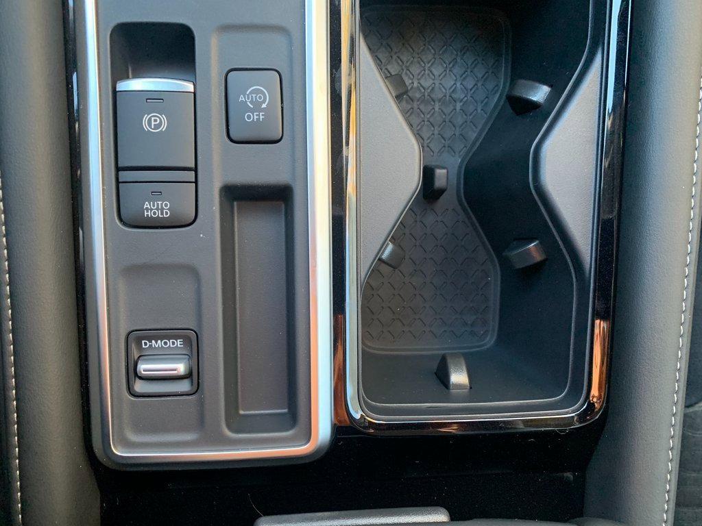 New 2025 Nissan Pathfinder SV image 18