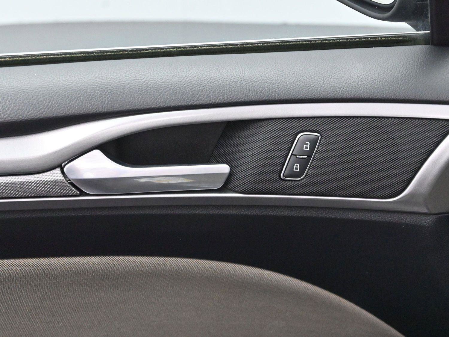 Used 2020 Ford Fusion S FWD image 11