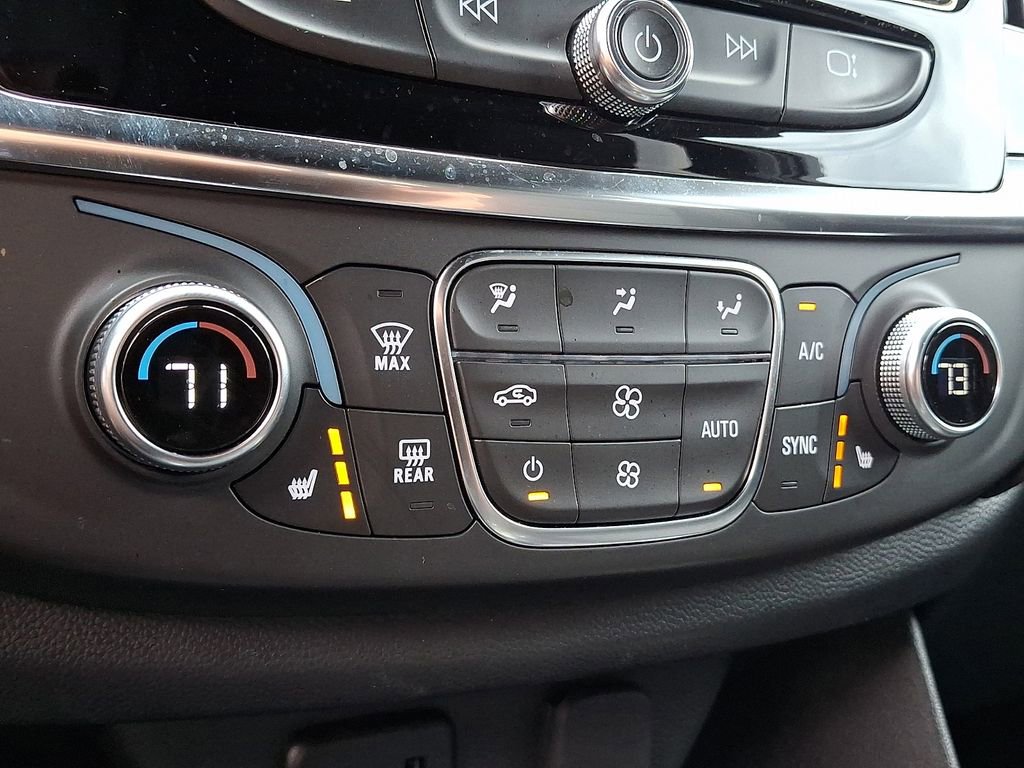 Certified 2023 Chevrolet Traverse LT w/ LPO, Floor Liner Package image 18