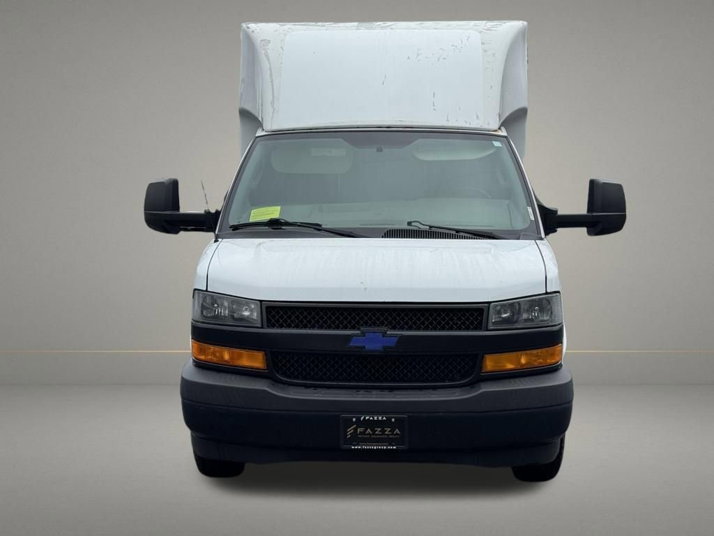 Used 2018 Chevrolet Express 3500 w/ Driver Convenience Package image 18