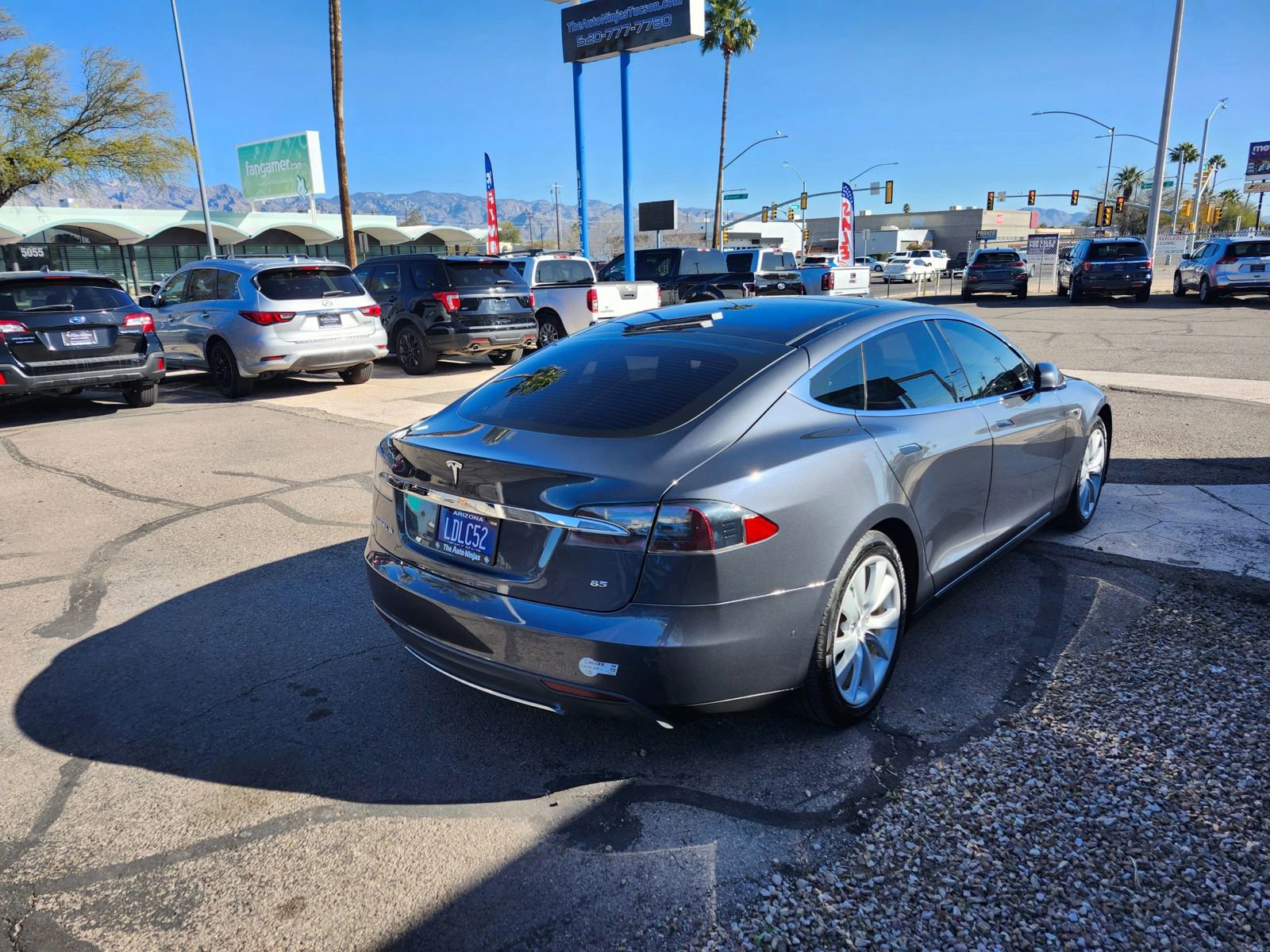 Used 2015 Tesla Model S 85 image 11