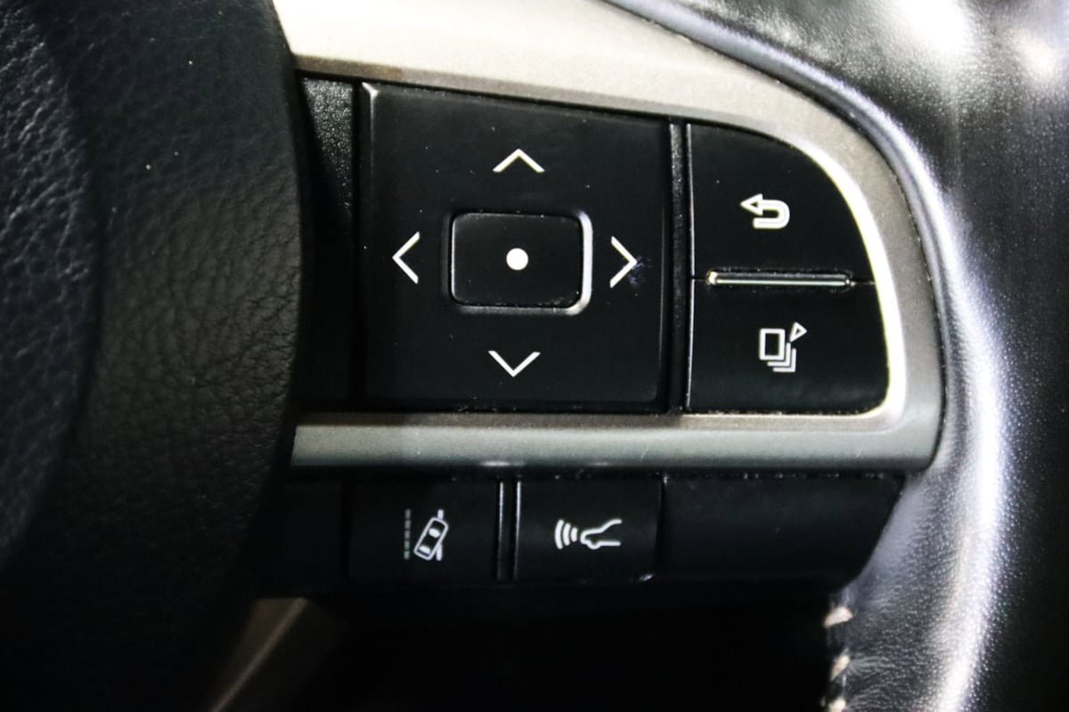 Used 2021 Lexus GX 460 Premium w/ Premium Package AWD/4WD image 17