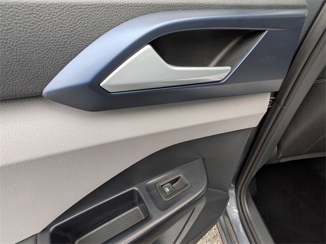 Used 2024 Volkswagen Taos SE image 21