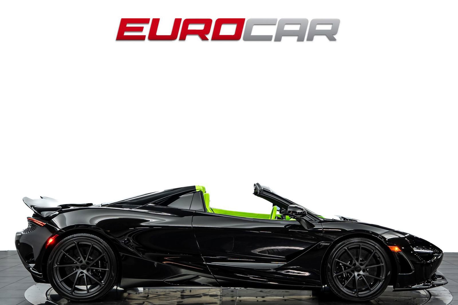 Used 2026 McLaren 750S Spider RWD image 7