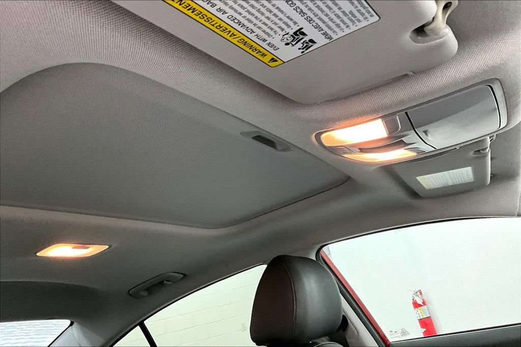 Used 2017 Hyundai Elantra Limited w/ Limited Tech Package 04 image 20