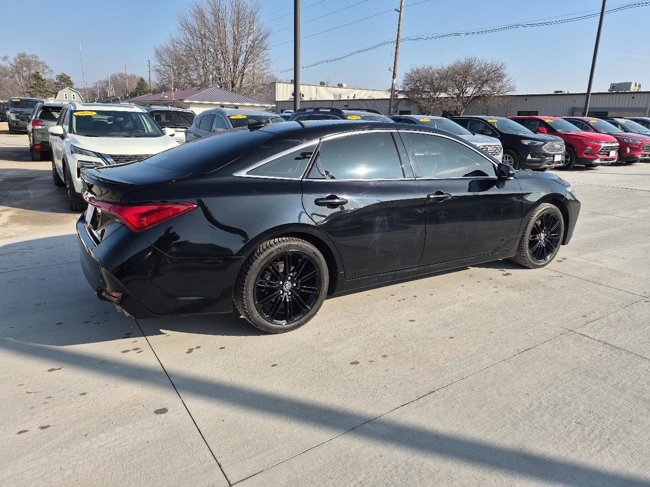 Used 2022 Toyota Avalon Touring w/ Advanced Safety Package FWD image 6