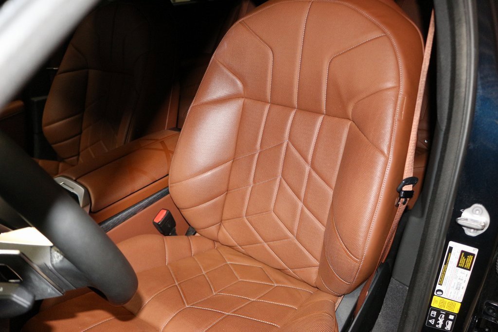 Used 2023 BMW 760i xDrive 760i xDrive image 14