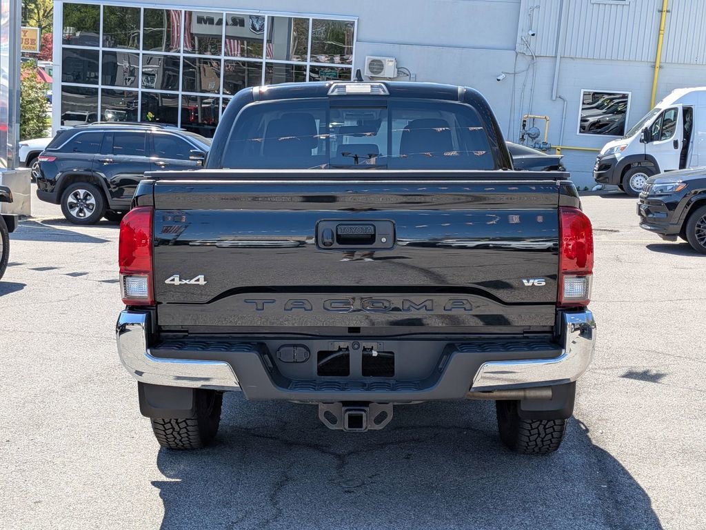 Used 2022 Toyota Tacoma SR5 AWD/4WD image 7