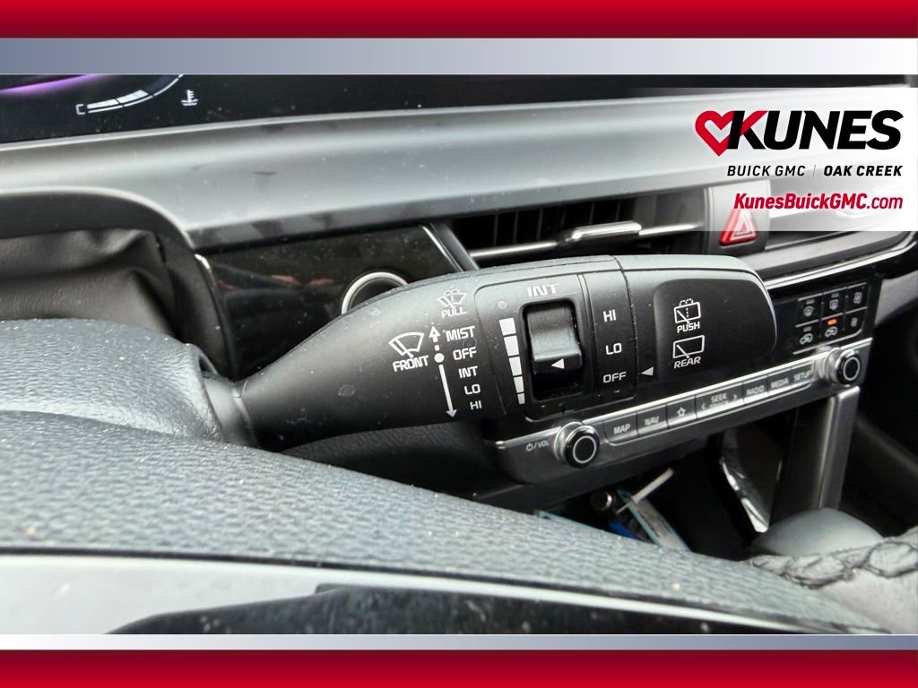 Used 2025 Kia Seltos S image 11