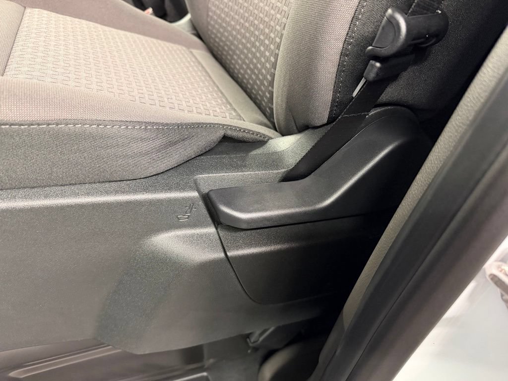 New 2026 Ford Transit 250 148 Medium Roof RWD image 24