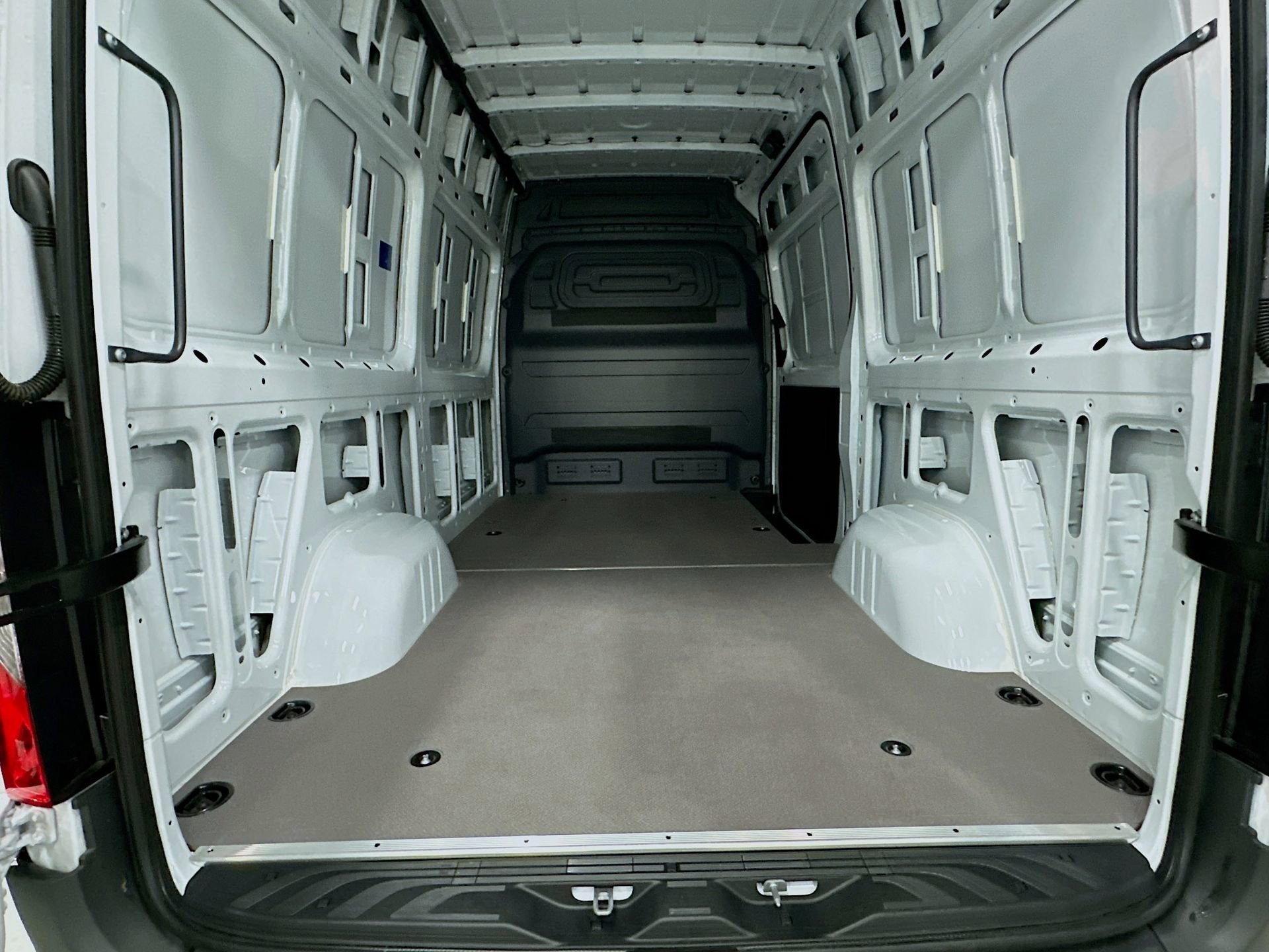 Used 2026 Mercedes-Benz Sprinter 2500 image 24