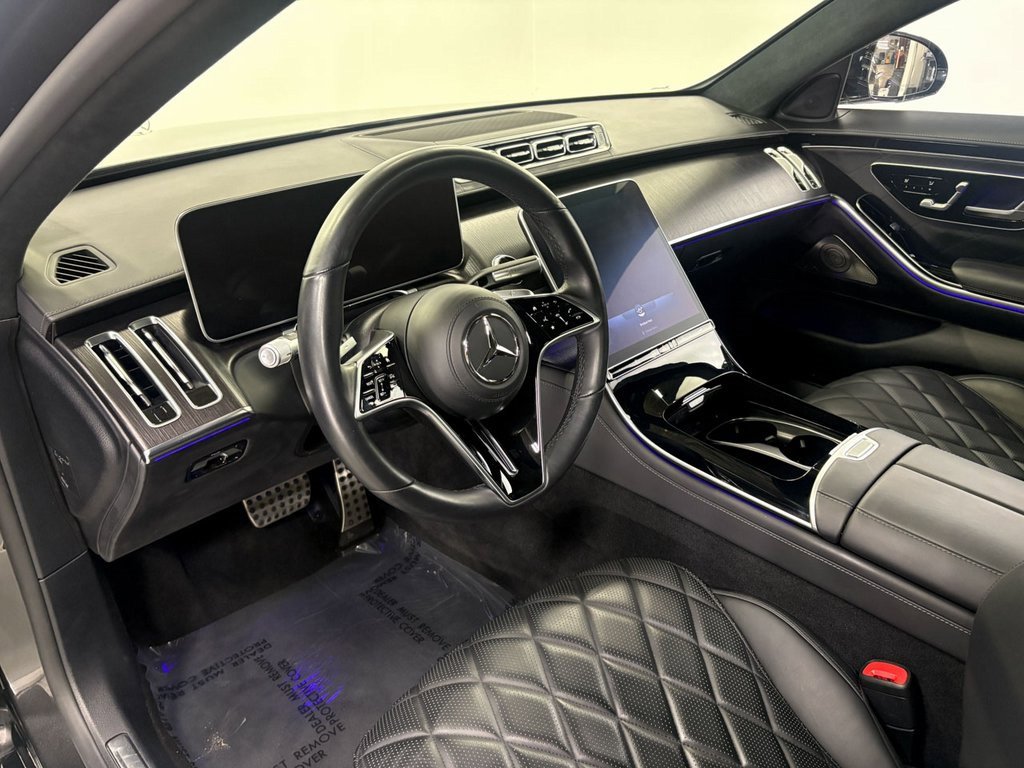 Used 2022 Mercedes-Benz S 580 4MATIC Sedan w/ AMG Line Package image 9