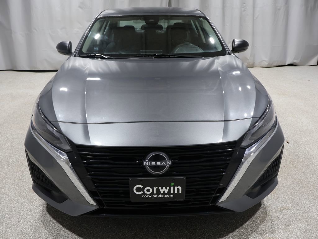 Used 2024 Nissan Altima 2.5 S image 7