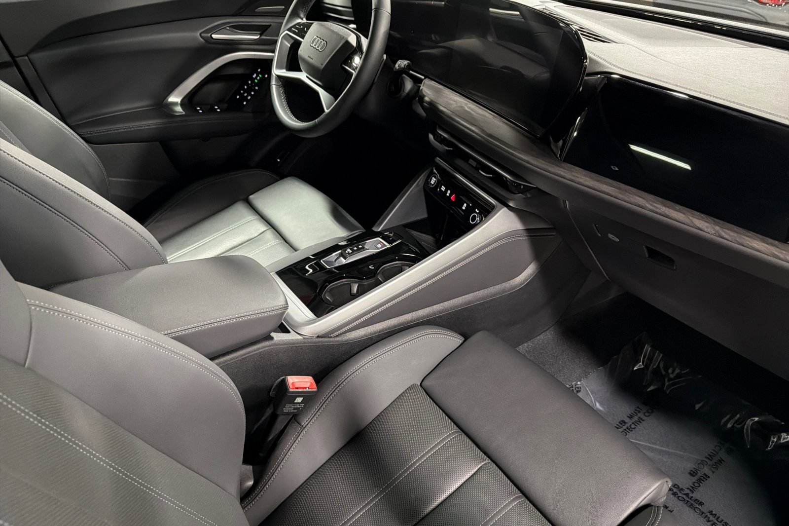 Used 2025 Audi Q5 Premium Plus w/ Premium Plus image 15