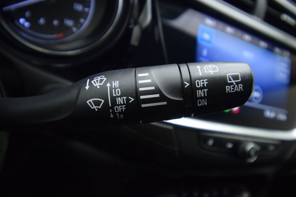 Used 2020 Buick Encore GX Select w/ Sport Touring Package image 36