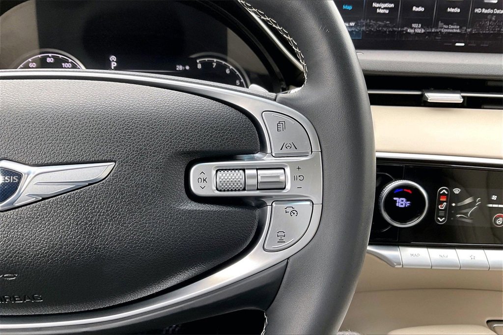 Used 2023 Genesis GV70 2.5T Select w/ Select Package image 11