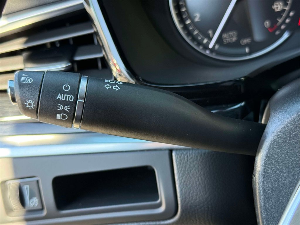 Used 2025 Cadillac XT5 Premium Luxury image 31