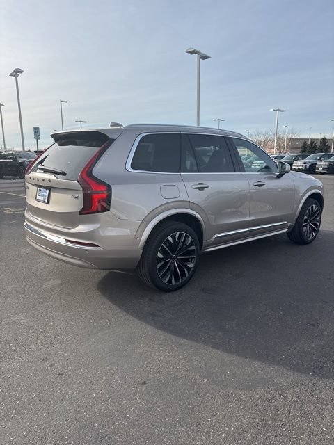 New 2026 Volvo XC90 T8 Plus w/ Protection Package Premier AWD/4WD image 2