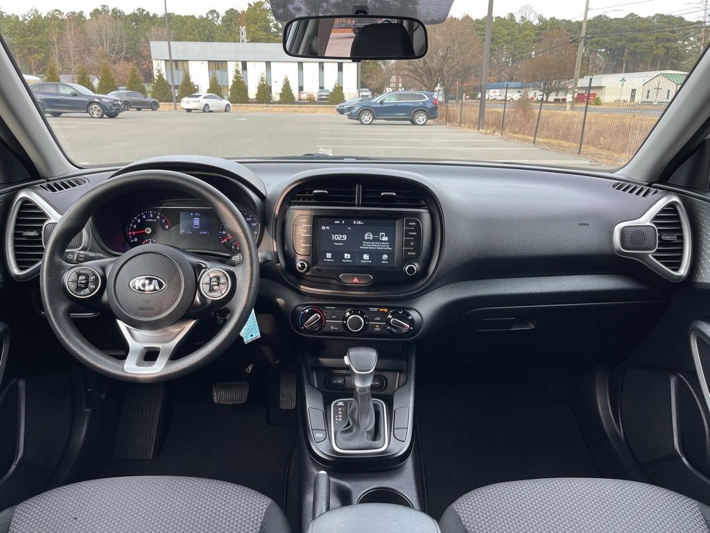 Certified 2021 Kia Soul LX image 8