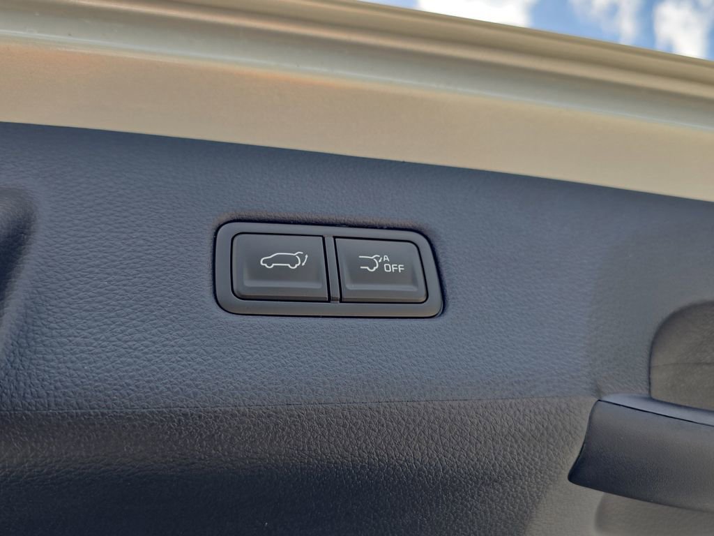 New 2026 Kia Carnival SX FWD image 11
