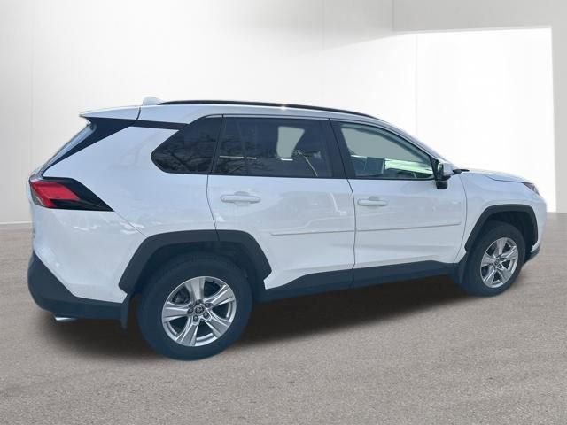 Certified 2021 Toyota RAV4 XLE w/ Convenience Package AWD/4WD image 15