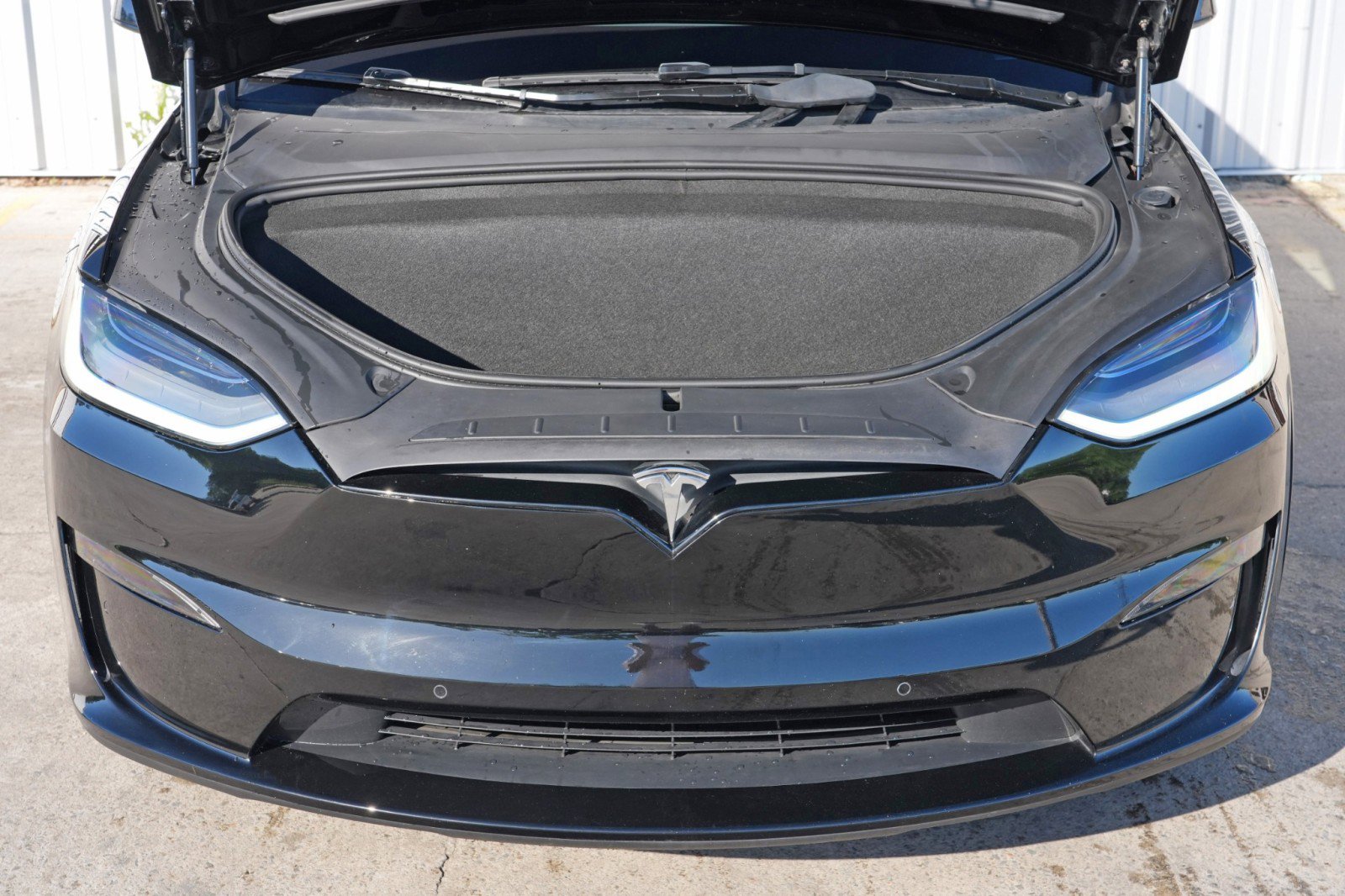 Used 2022 Tesla Model X image 8