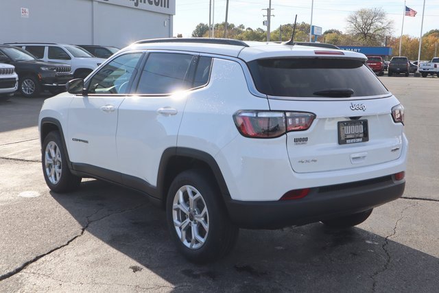 New 2026 Jeep Compass Latitude image 19