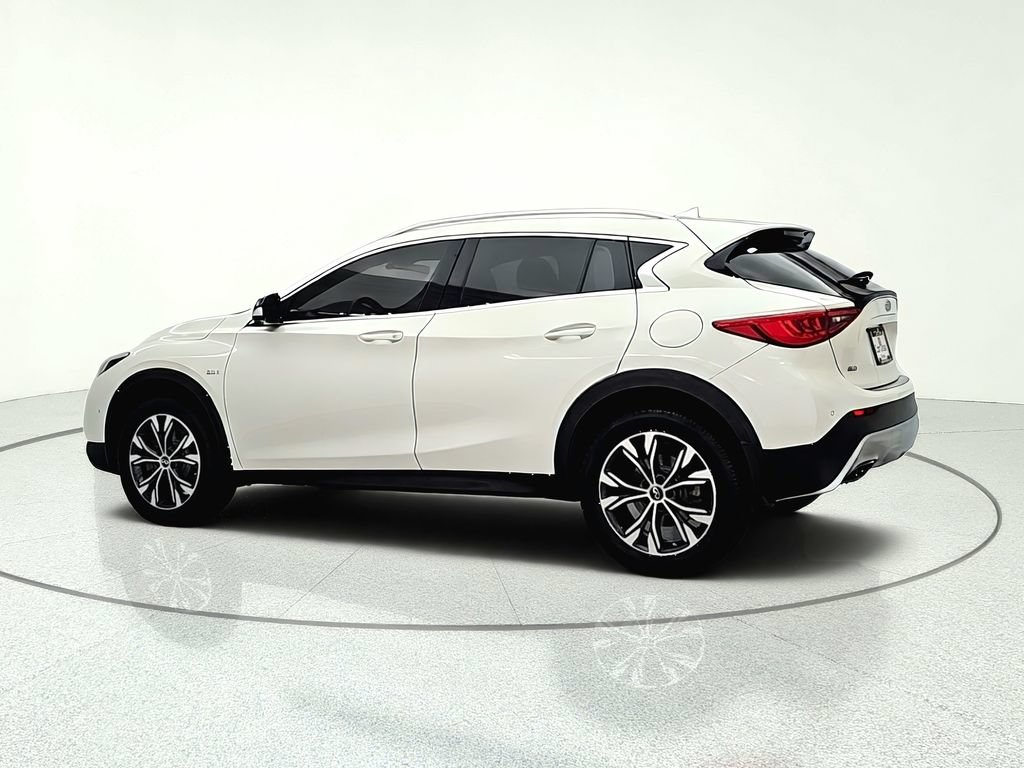 Used 2019 INFINITI QX30 AWD w/ Navigation Package image 5