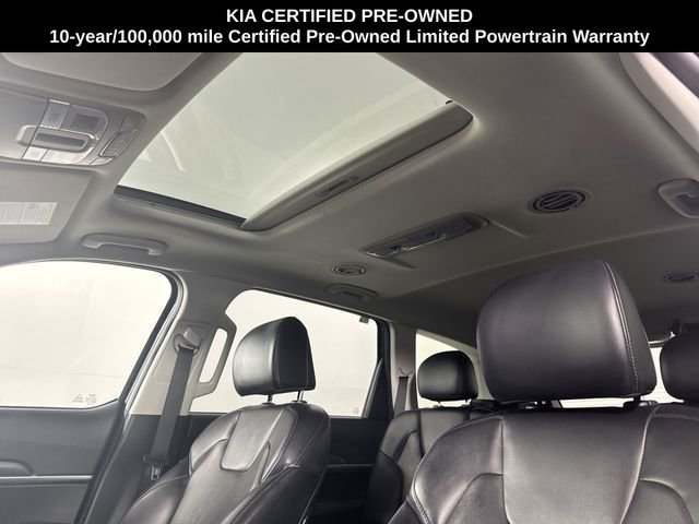 Certified 2022 Kia Telluride S image 17
