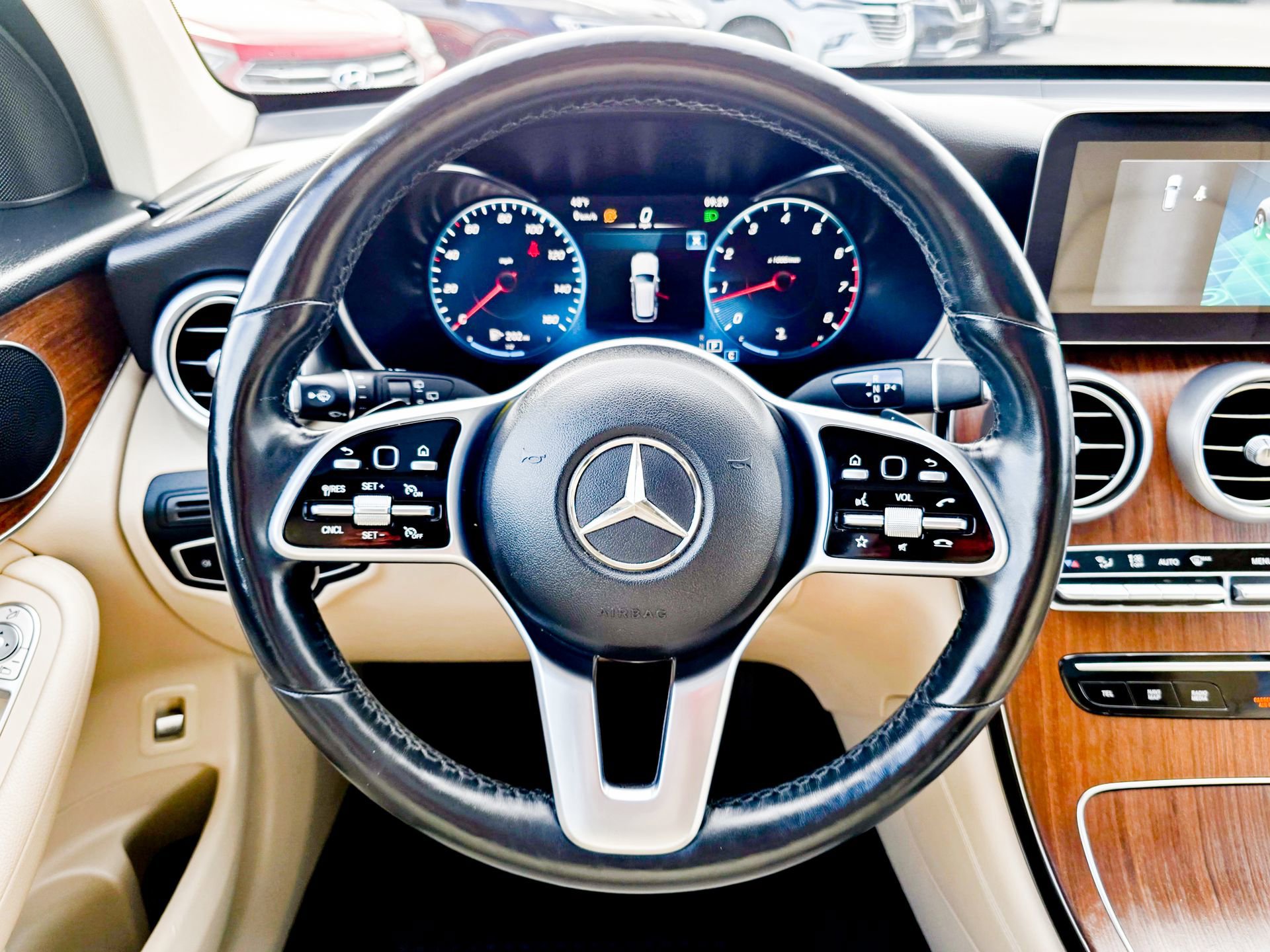 Used 2021 Mercedes-Benz GLC 300 4MATIC image 32