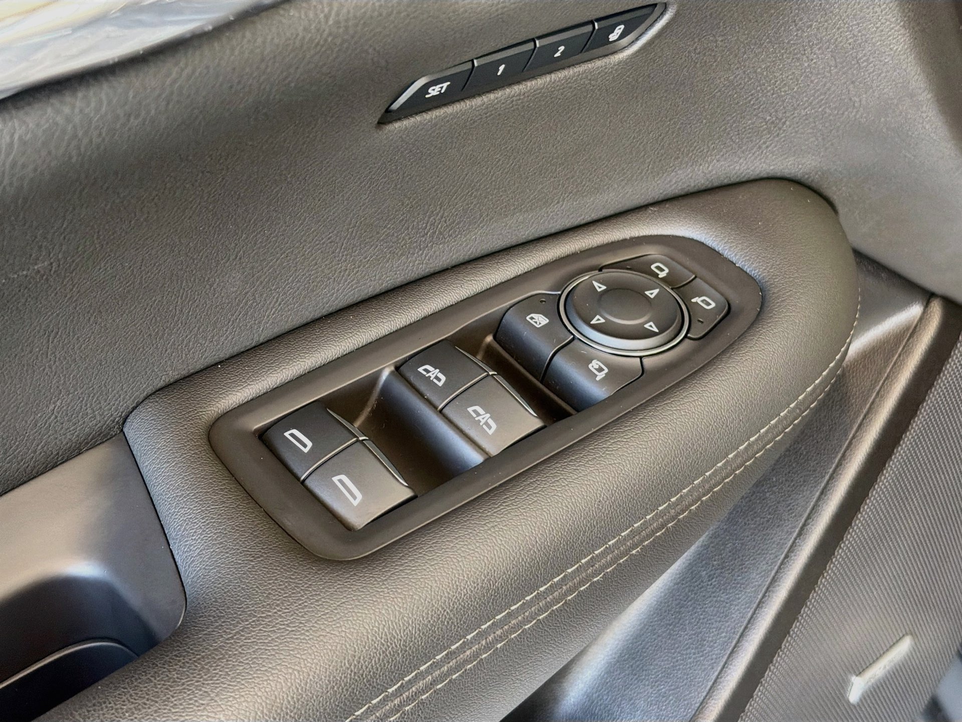 Certified 2024 Cadillac XT6 Premium Luxury FWD image 26