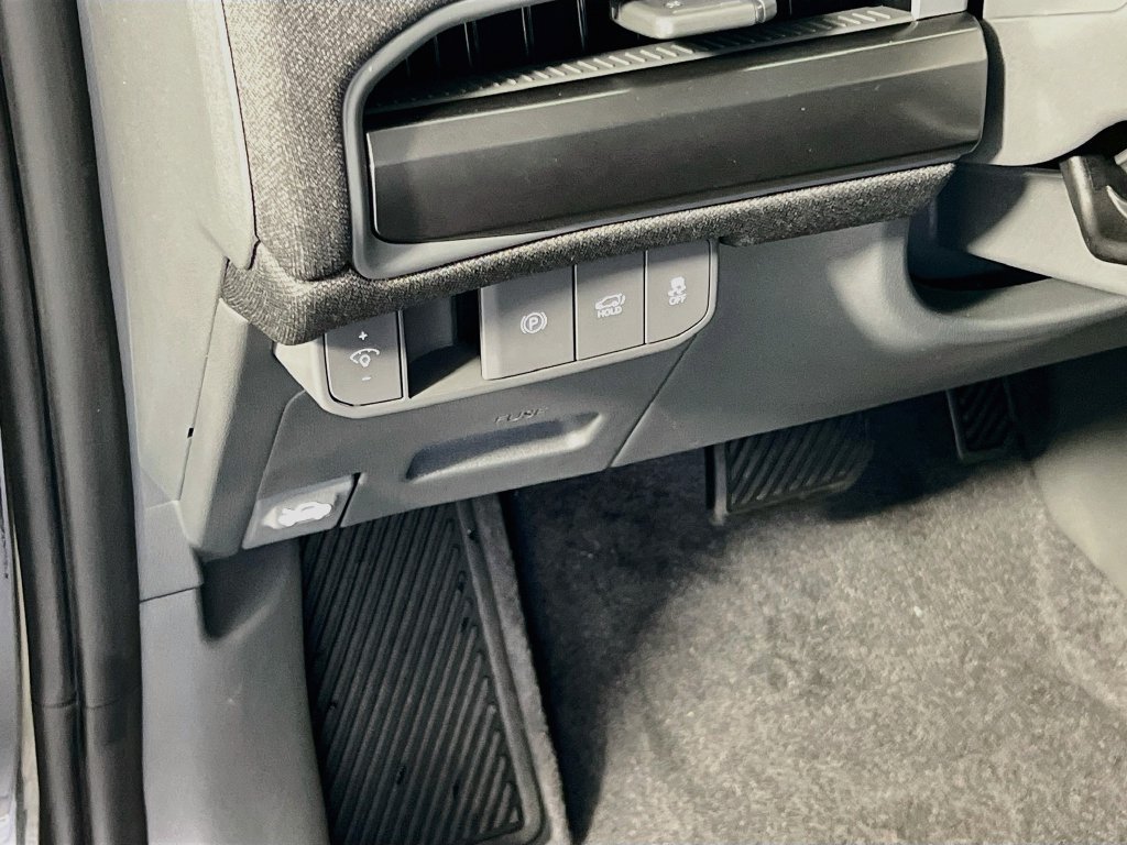 New 2027 Kia EV3 Land AWD/4WD image 10