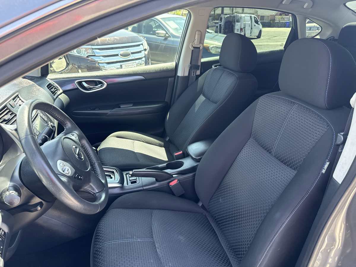 Used 2017 Nissan Sentra SR Turbo FWD image 8