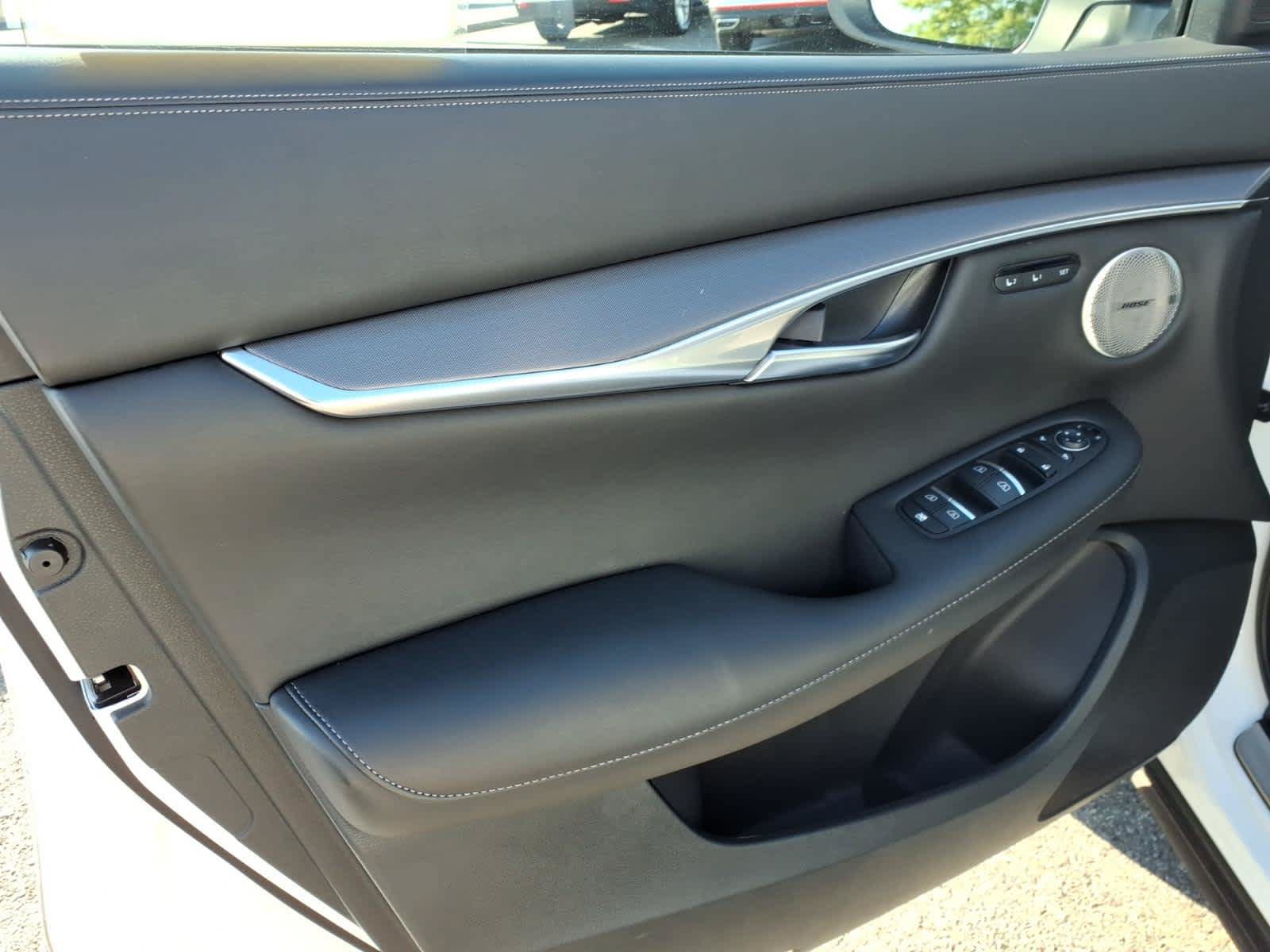 Certified 2023 INFINITI QX50 Luxe AWD/4WD image 10