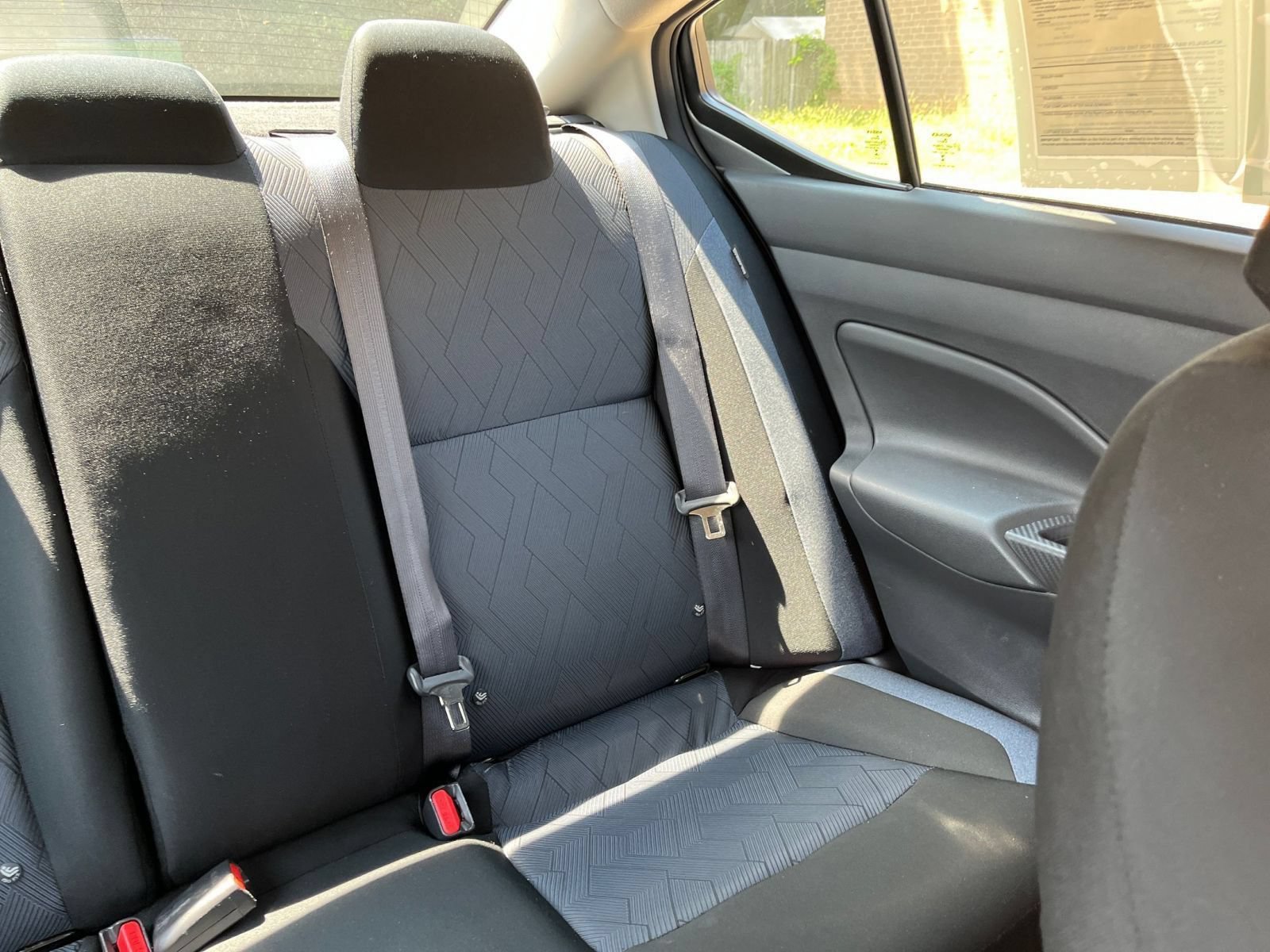 Used 2025 Nissan Versa SV FWD image 38