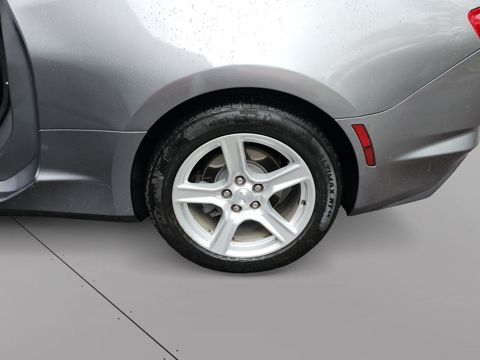 Used 2020 Chevrolet Camaro LT RWD image 15