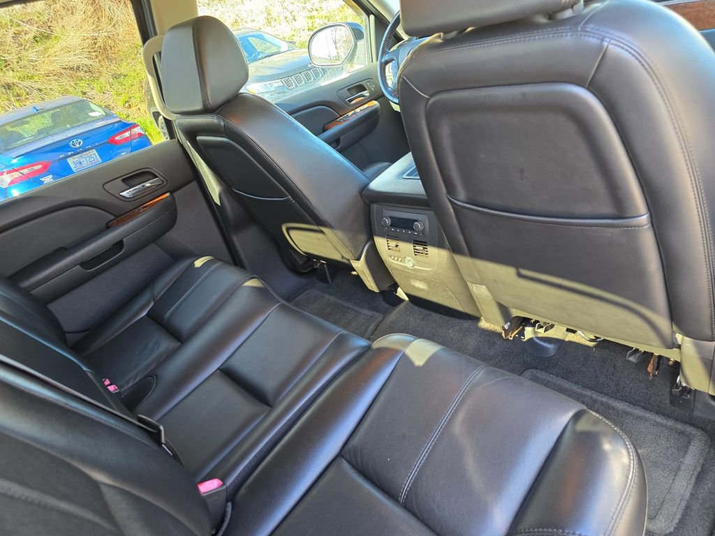 Used 2007 Chevrolet Avalanche LTZ w/ LTZ Preferred Equipment Group image 29