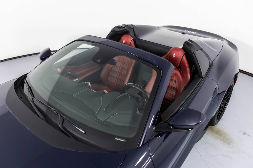 Certified 2023 Ferrari 812 GTS RWD image 32