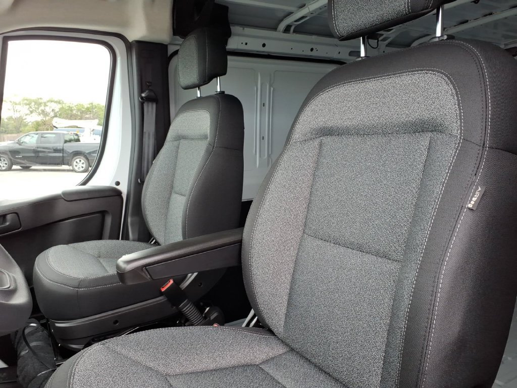 New 2027 RAM ProMaster 1500 w/ Convenience Group FWD image 9