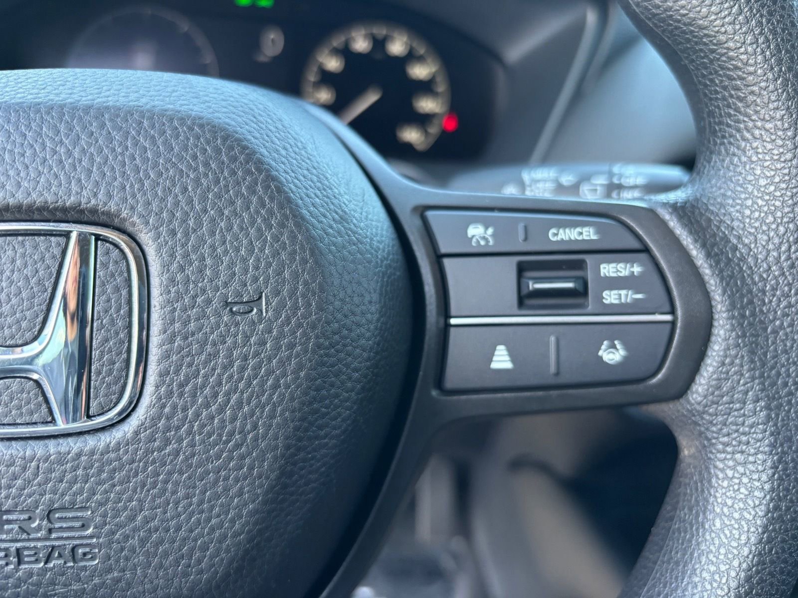 Used 2025 Honda HR-V LX image 30