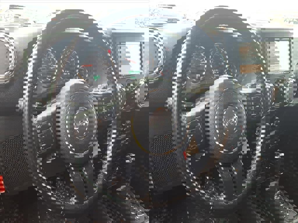 Used 2017 Jeep Wrangler Unlimited Sahara image 10